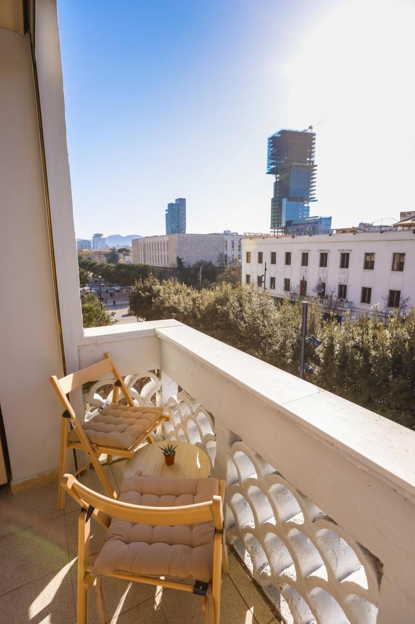 Viewpoint Central Apartment Tiranë Eksteriør bilde